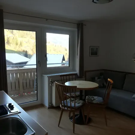 Waldhaus Opitz アパート *