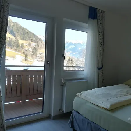 Waldhaus Opitz * צל-אם-זי